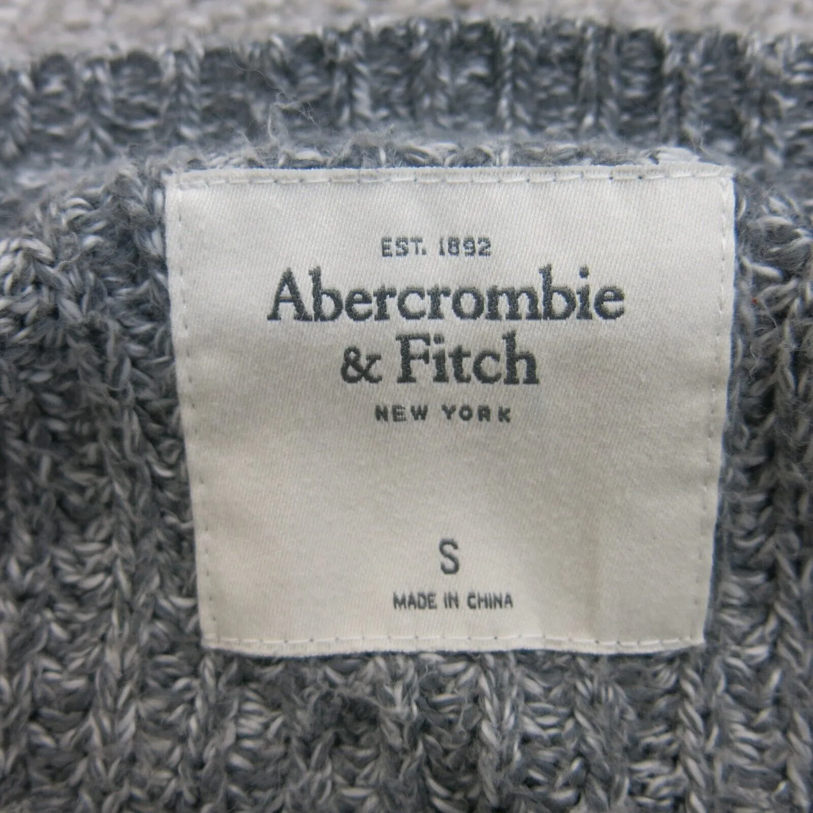 Abercrombie & Fitch Womens Pullover Cropped Sweater Long Sleeves Gray Size Small