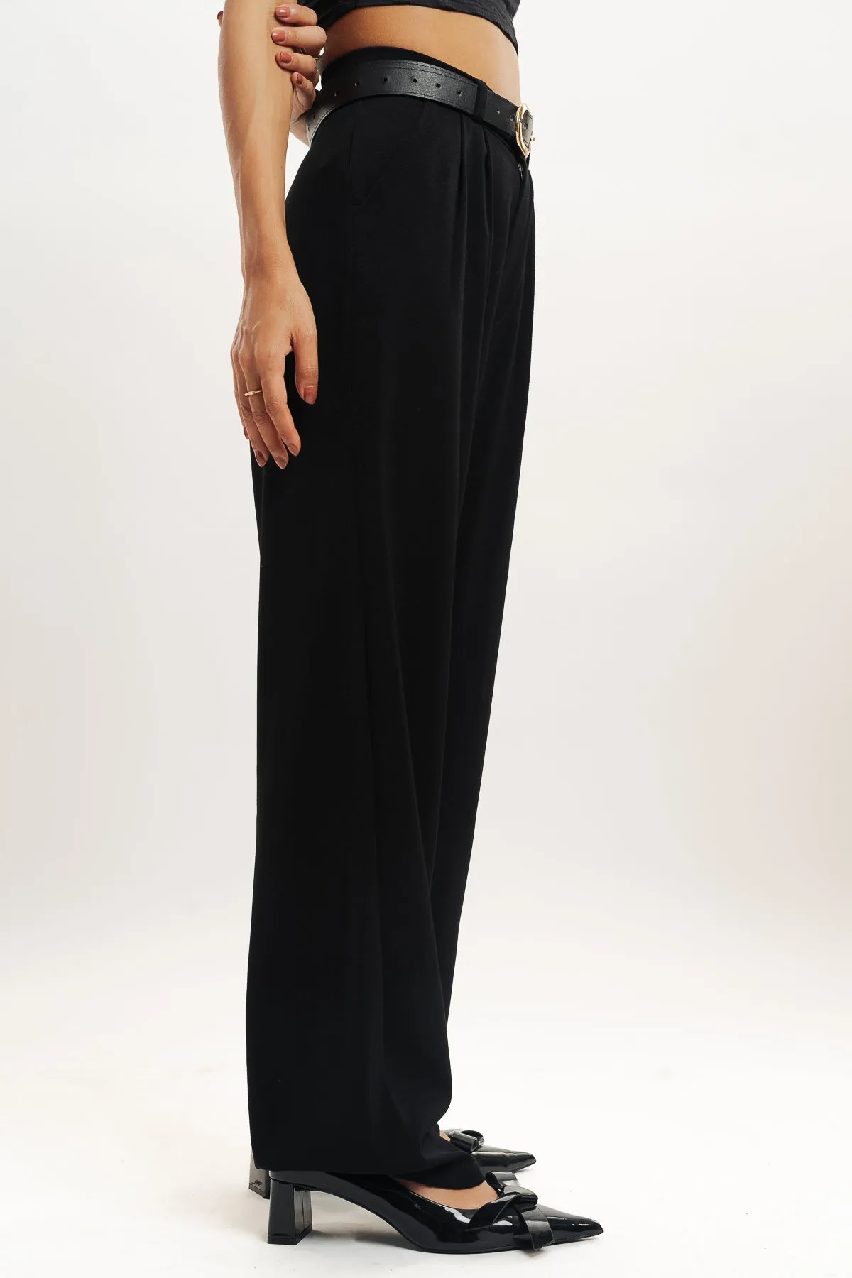 Black Pleated Straight Fit Korean Pant