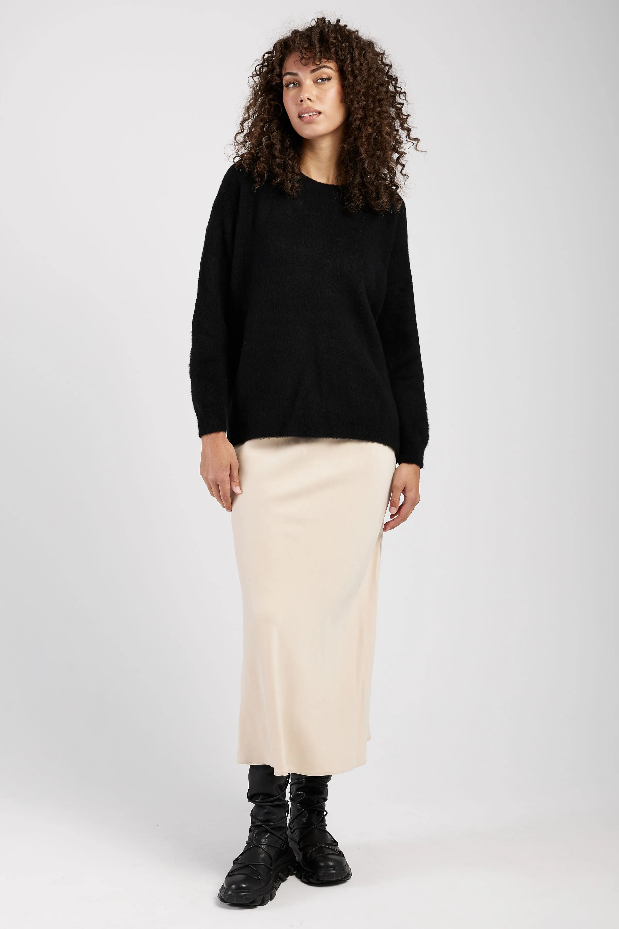 Carded Cashmere Pullover Sweater in Nero