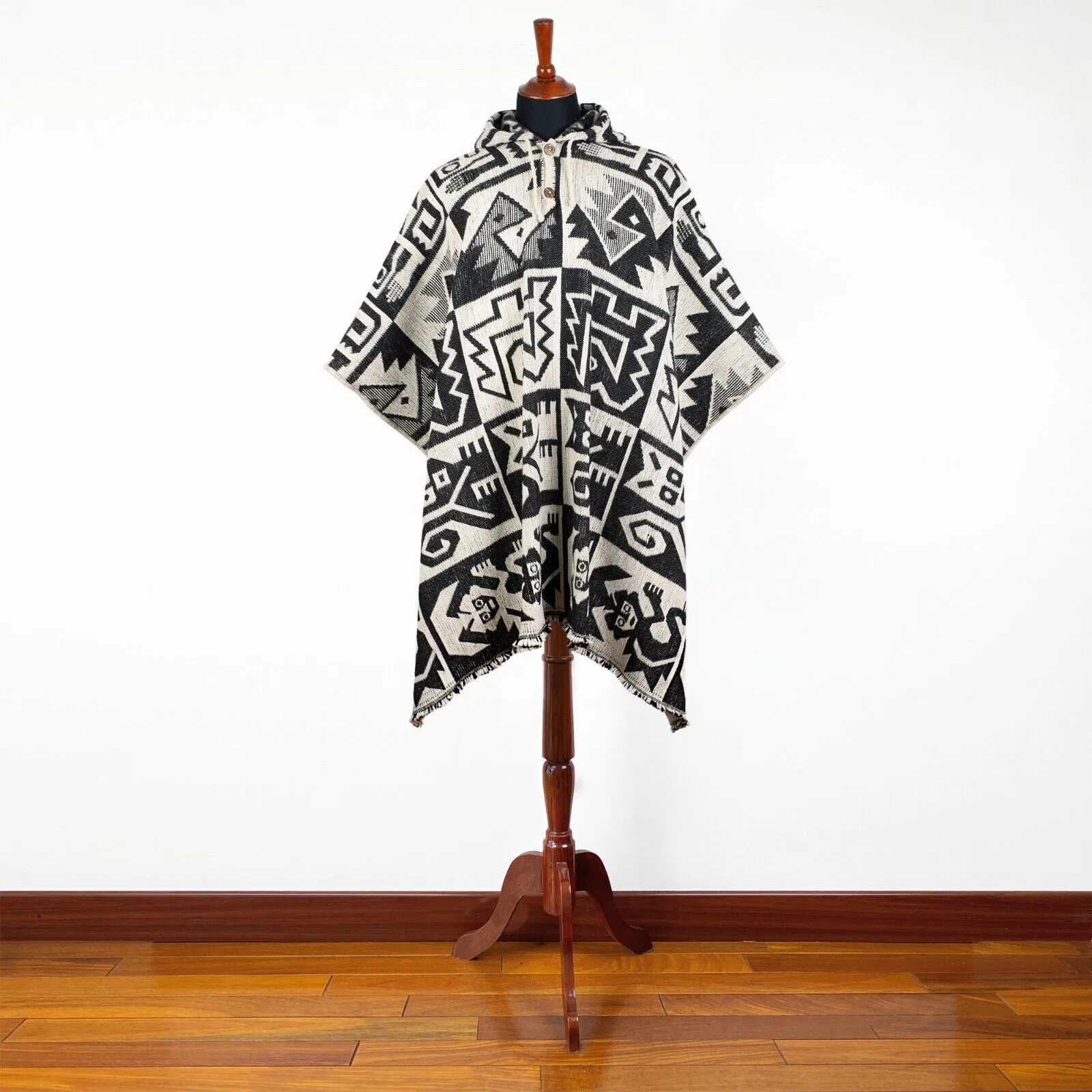 Chiriaco - Llama Wool Unisex South American Handwoven Thick Hooded Poncho - Aztec animal pattern - black-white