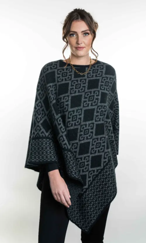 DIAMOND PONCHO