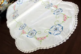 Embroidered Table Runner, Vintage Linen Table Scarf, Crochet Lace Edging 13302