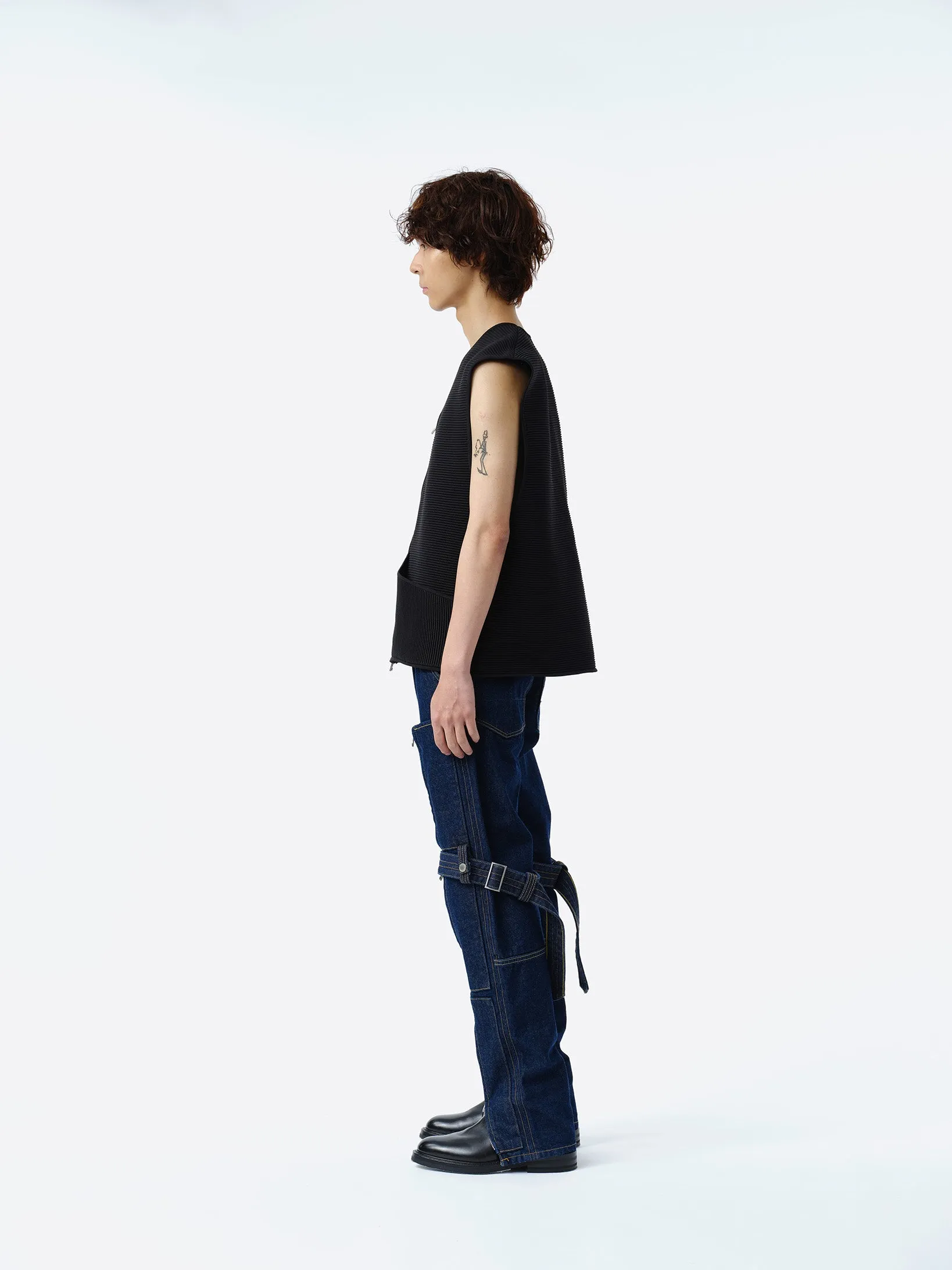 FURROW KNIT VEST .11【BLACK】