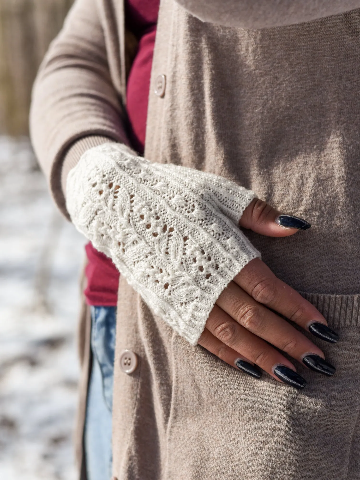 Higan Fingerless Mitts <br/><small>knitting pattern</small>