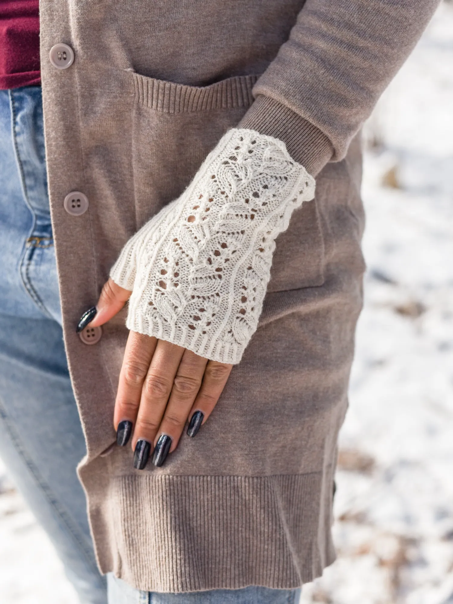 Higan Fingerless Mitts <br/><small>knitting pattern</small>