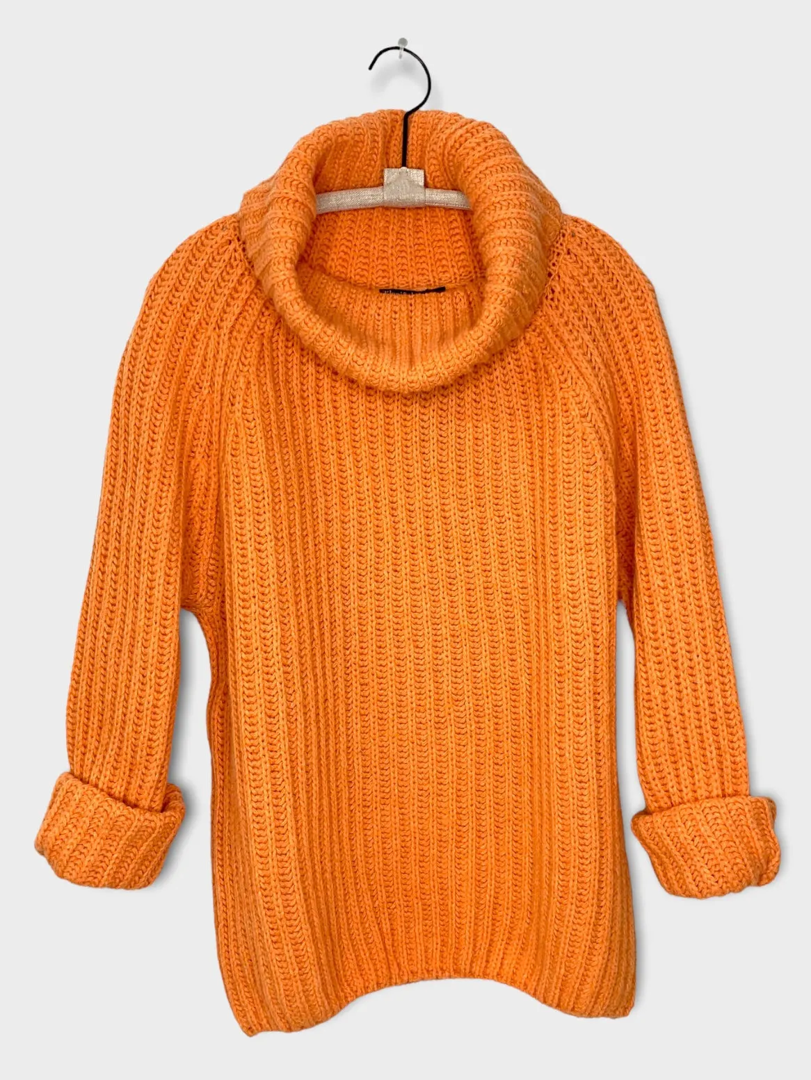 KNITTED HIGHNECK PULLOVER- ORANGE