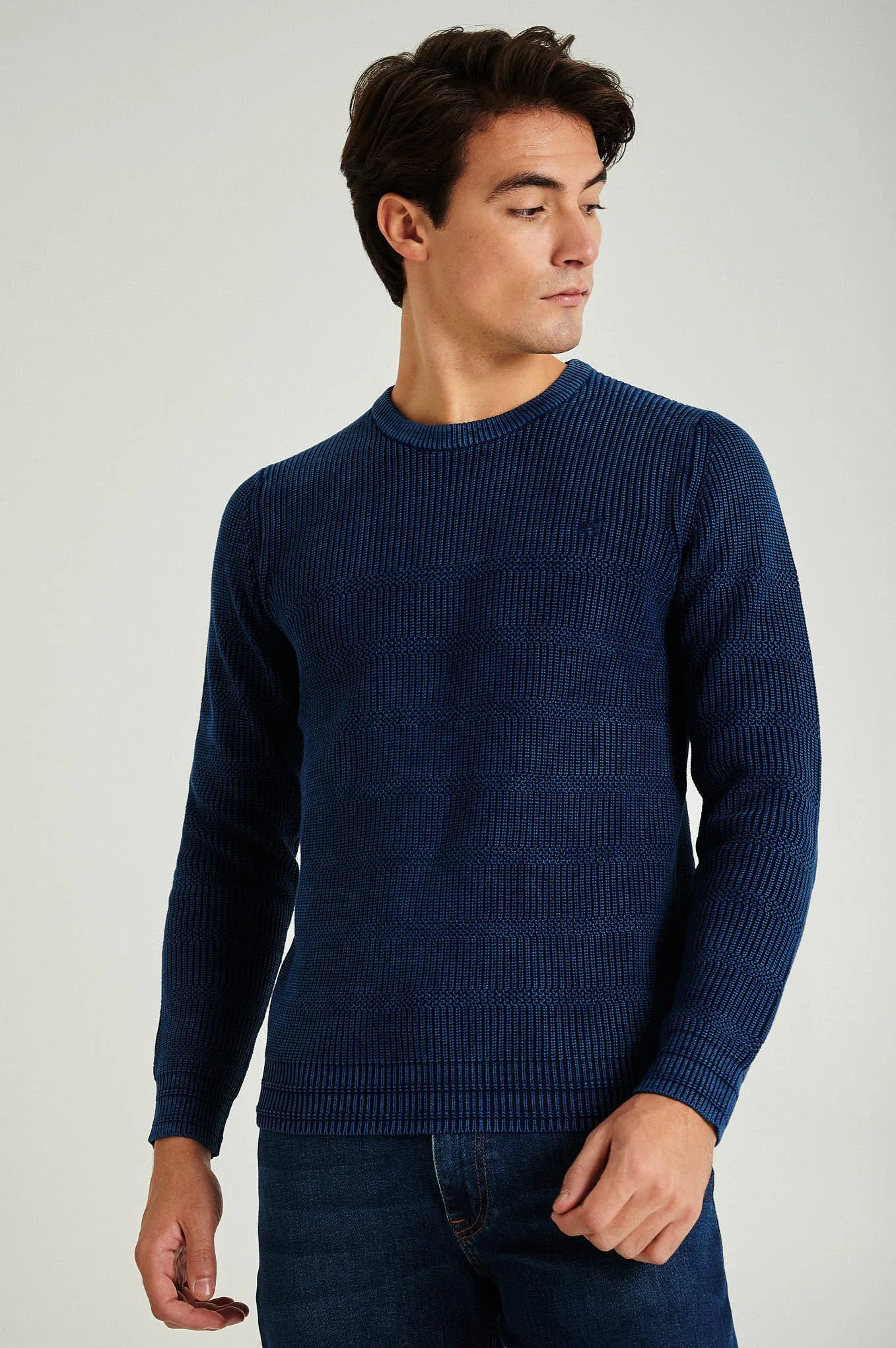 Men's organic cotton crew neck sweater