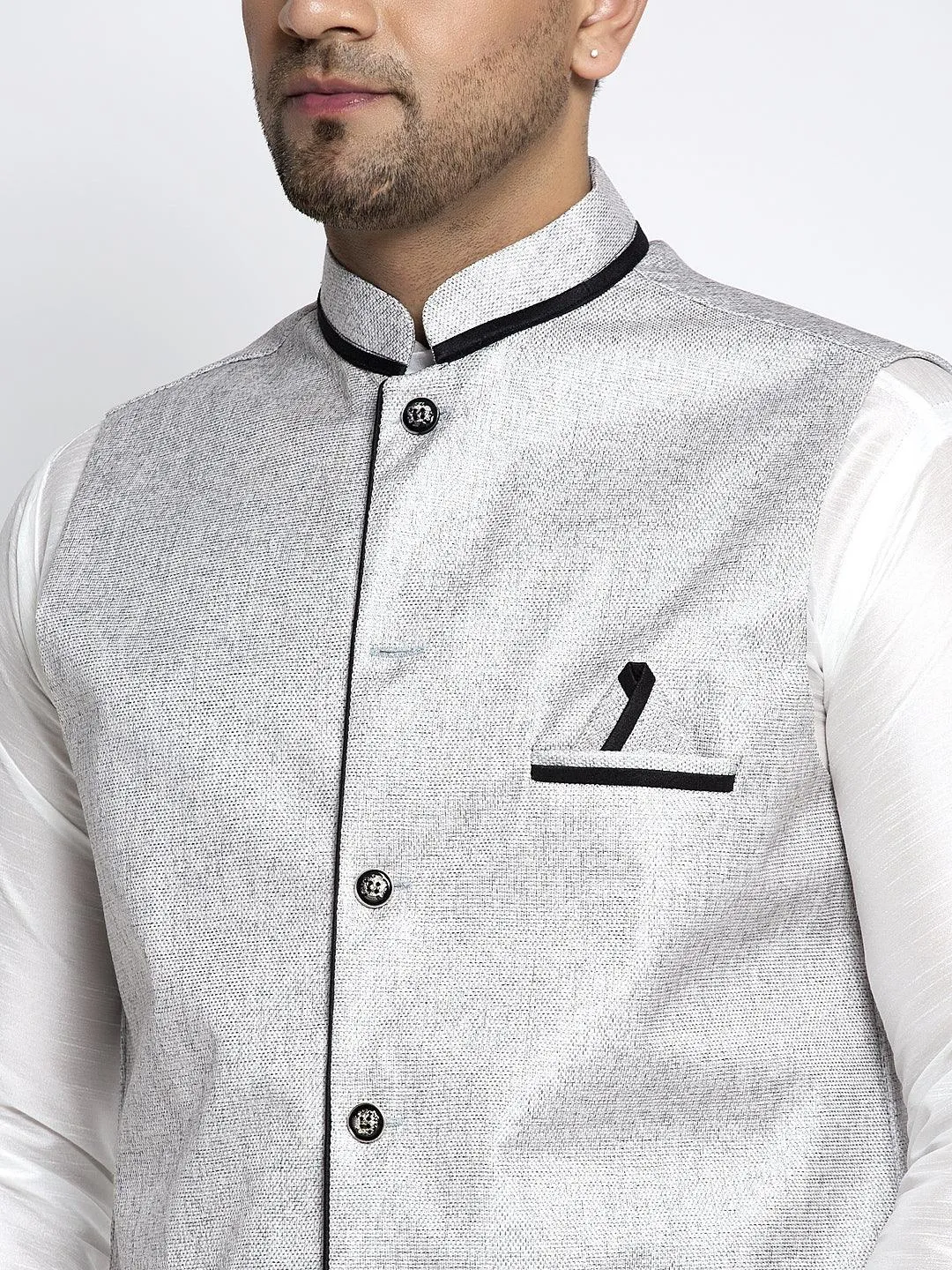 Men's Silk Blend White Kurta With Pyjama & Grey Nehru Jacket - Benstoke