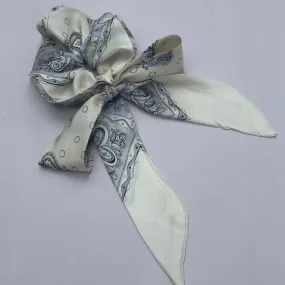 Paloma Tie in White and Periwinkle Vintage Silk