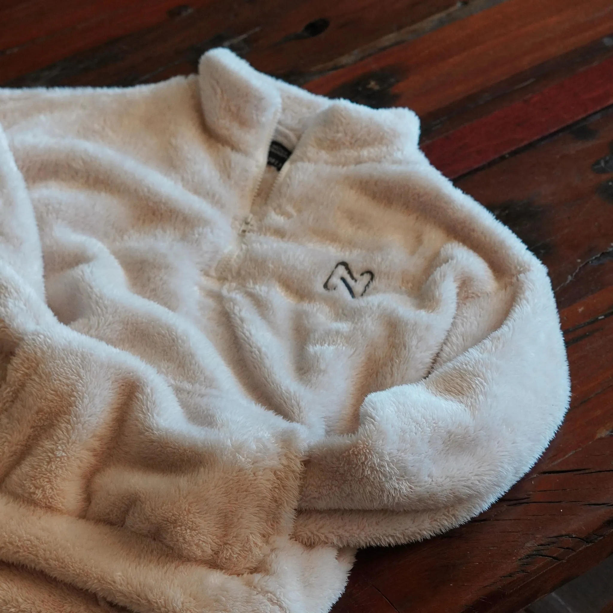 Perfect Après-Ski Sherpa Pullover by Nova Pharma